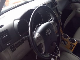 2010 TOYOTA HIGHLANDER, WHITE, HYBRID, 3.3L, AT AWD.  Z25200